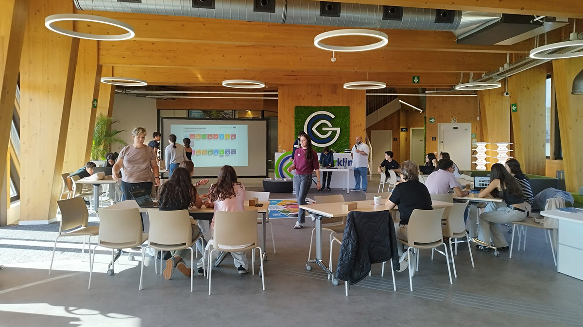 GJH-ak eta klima-aldaketa gazteekin